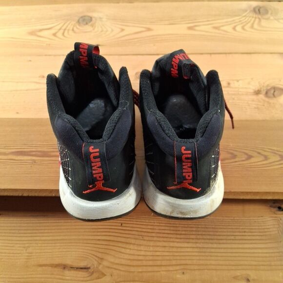 Size 9 - Air Jordan Jumpman 2021 PF Bred